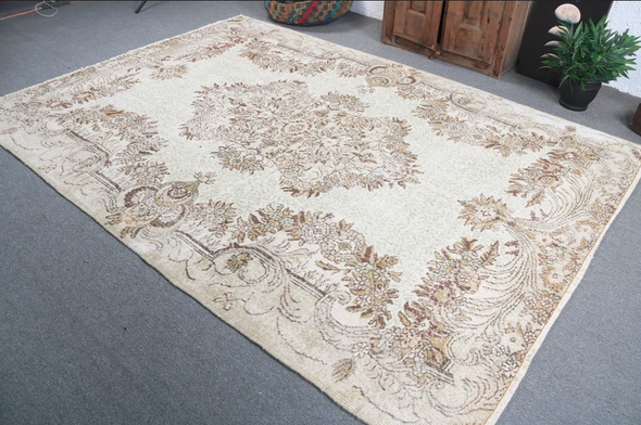 Vintage Turkish Wool Rug | Handmade Floral Oriental Area Rug 6.8x9.6 ft